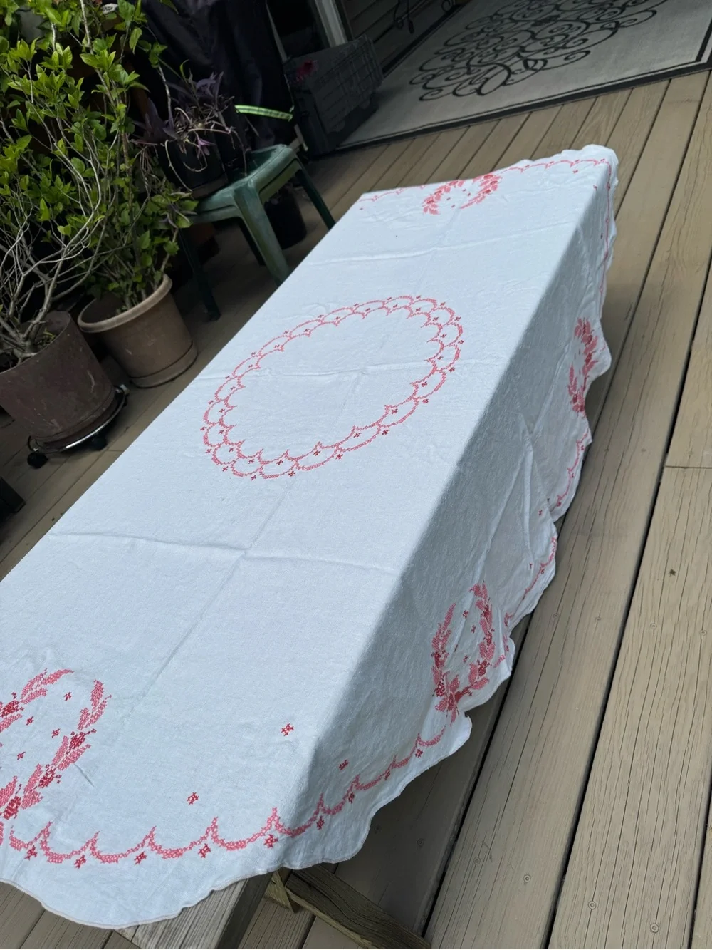 Vintage White Oval Tablecloth Set Red and Pink Cross-Stitch